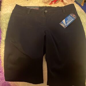 Girls size 5  Bermuda school uniform shorts dark blue